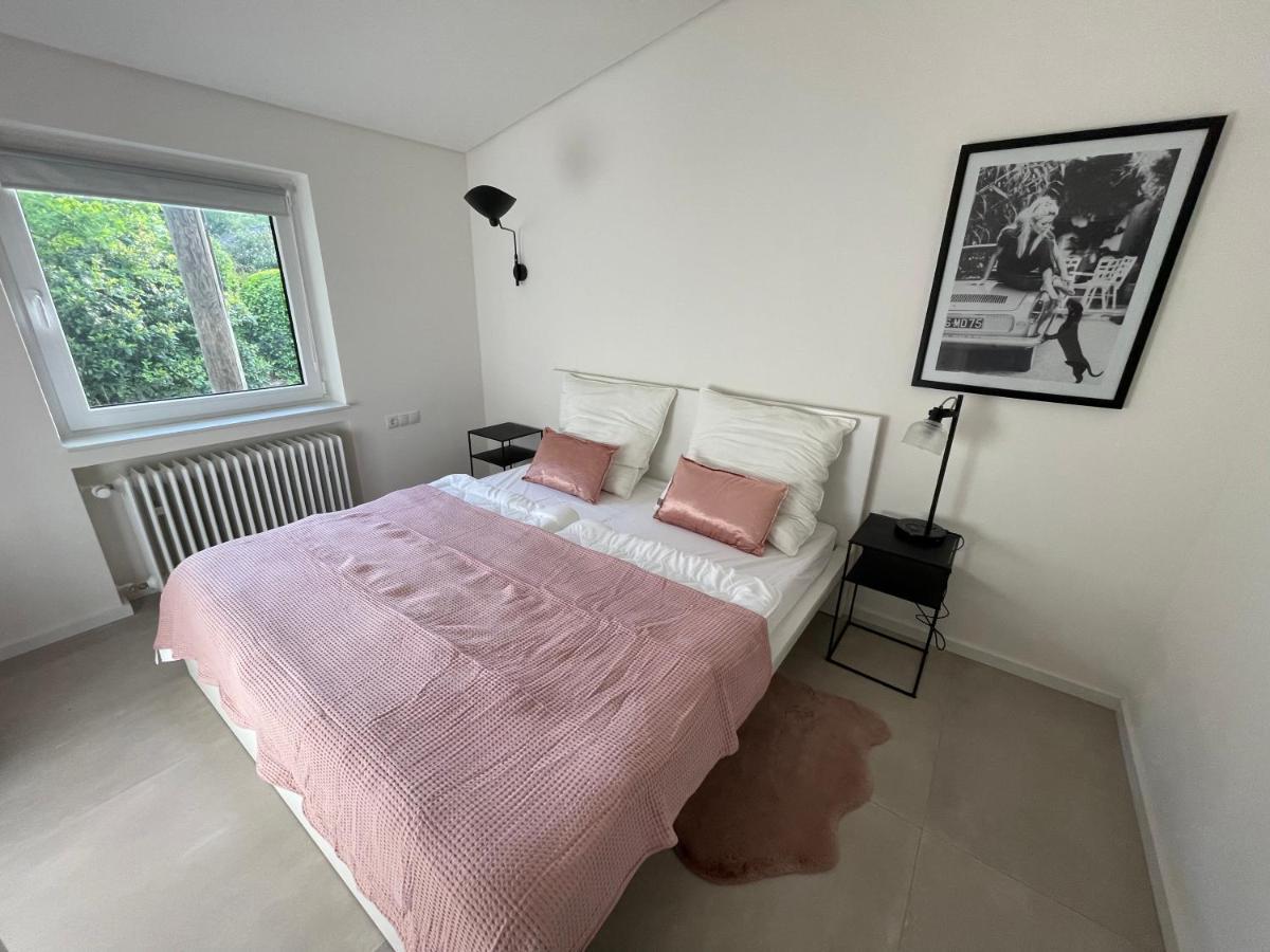 The View Apartment Ensch Екстериор снимка